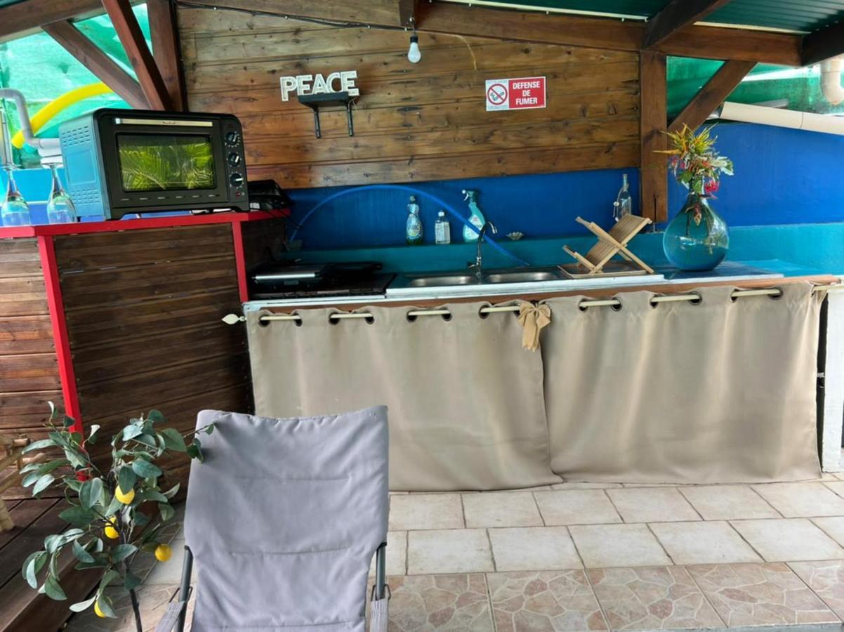 Serenity Piscine Au Sel 拉特里尼泰 外观 照片